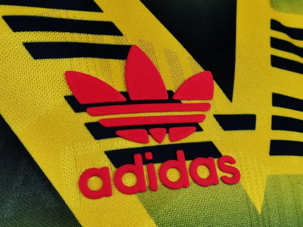 Vintage 1991/93 Arsenal Away "Bruised Banana" Retro Jersey – 8A Grade Edition