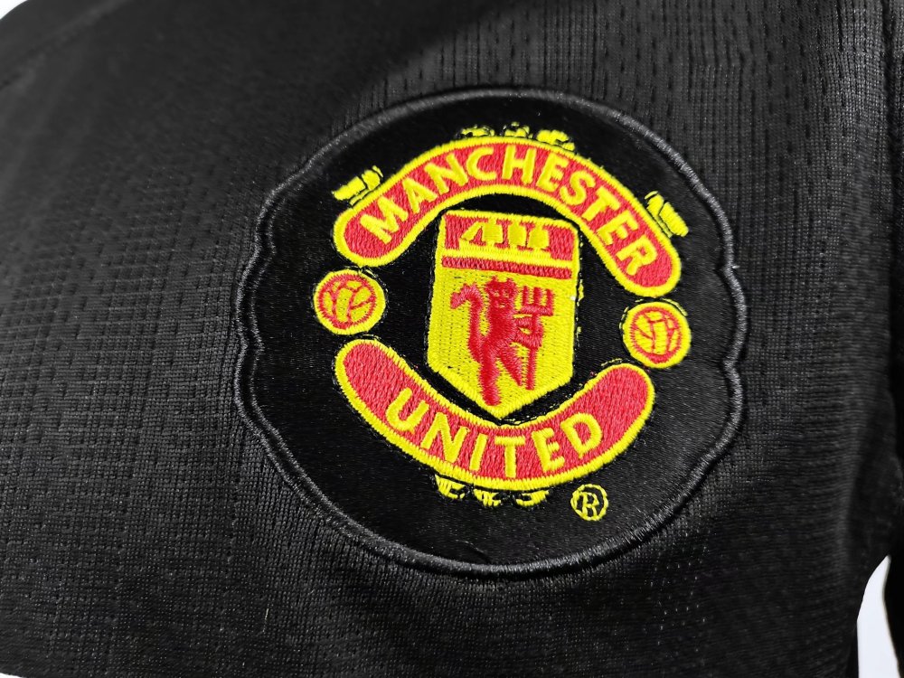 Vintage 2007/08 Manchester United Away Jersey – Black/Red – 5A Grade Edition