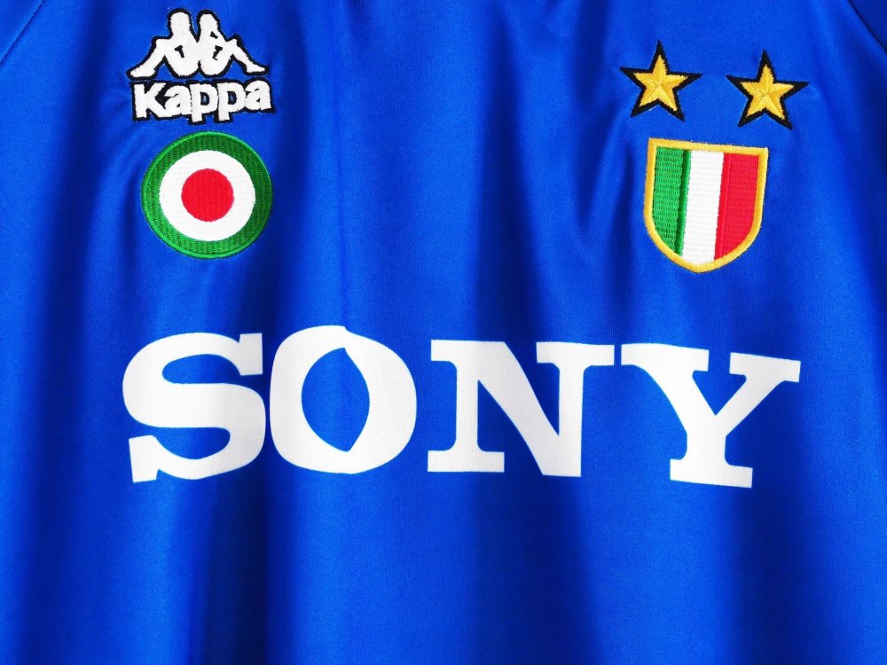 Vintage 1995/96 Juventus Away "Champions League Winners" Blue Jersey – 5A Grade Edition