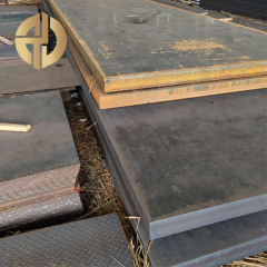 中厚鋼板および厚鋼板