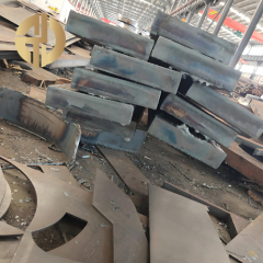 แผ่นเหล็กหนา