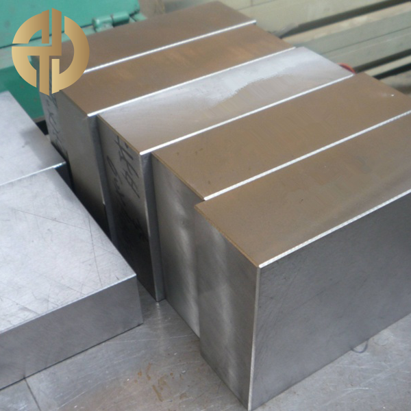 Thép công cụ gia công nóng, tấm cỡ trung bình và nặng