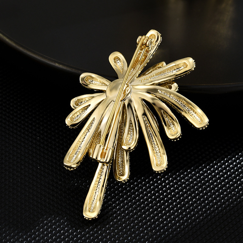 Celestial Spark Fireworks CZ Pave Setting Brooch 18K gold plated Collar Pins For Suit Shining Women Party Brooches With Meaningful Gift For Fashion