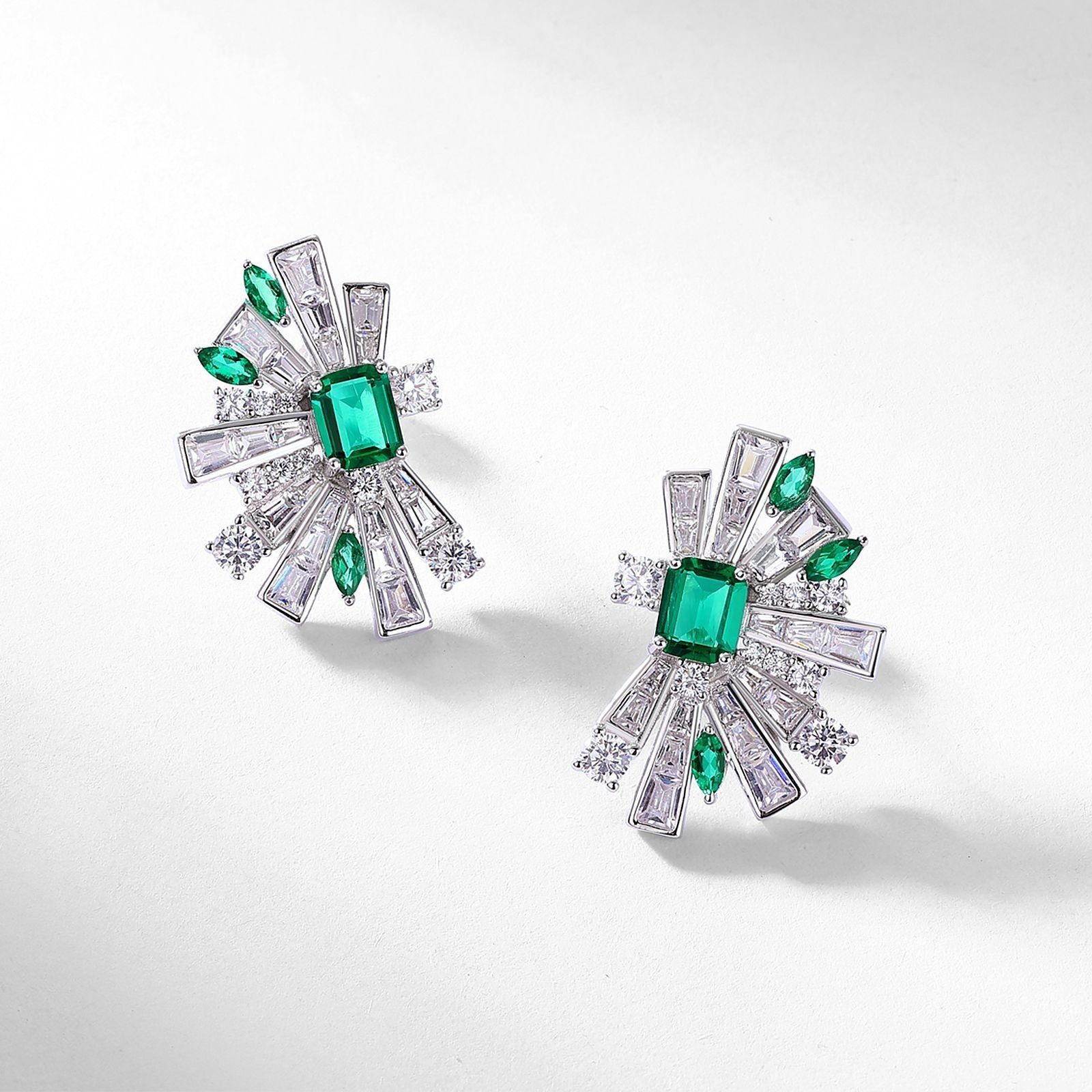 Luxury S925 Silver New Style Geometric Half-fan-shaped Vintage Stud earrings Cultivated Lab Grown Emerald High-end Elegant Stud Earrings