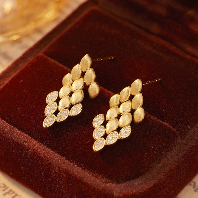 Elegant Geometric Cubic Zircon Elegant Luxury Style 925 Silver Matt Brushed Dangle Earrings Fashion Jewelry Tassel Wheat Drop Earrings for Women Gift