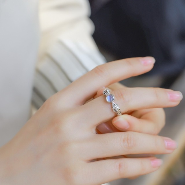 The Chinese zodiac Wholesale Women's S925 Sterling Silver Green CZ Eye Finger Ring Moonstone Rings Snake Fine Jewelry for daily wear