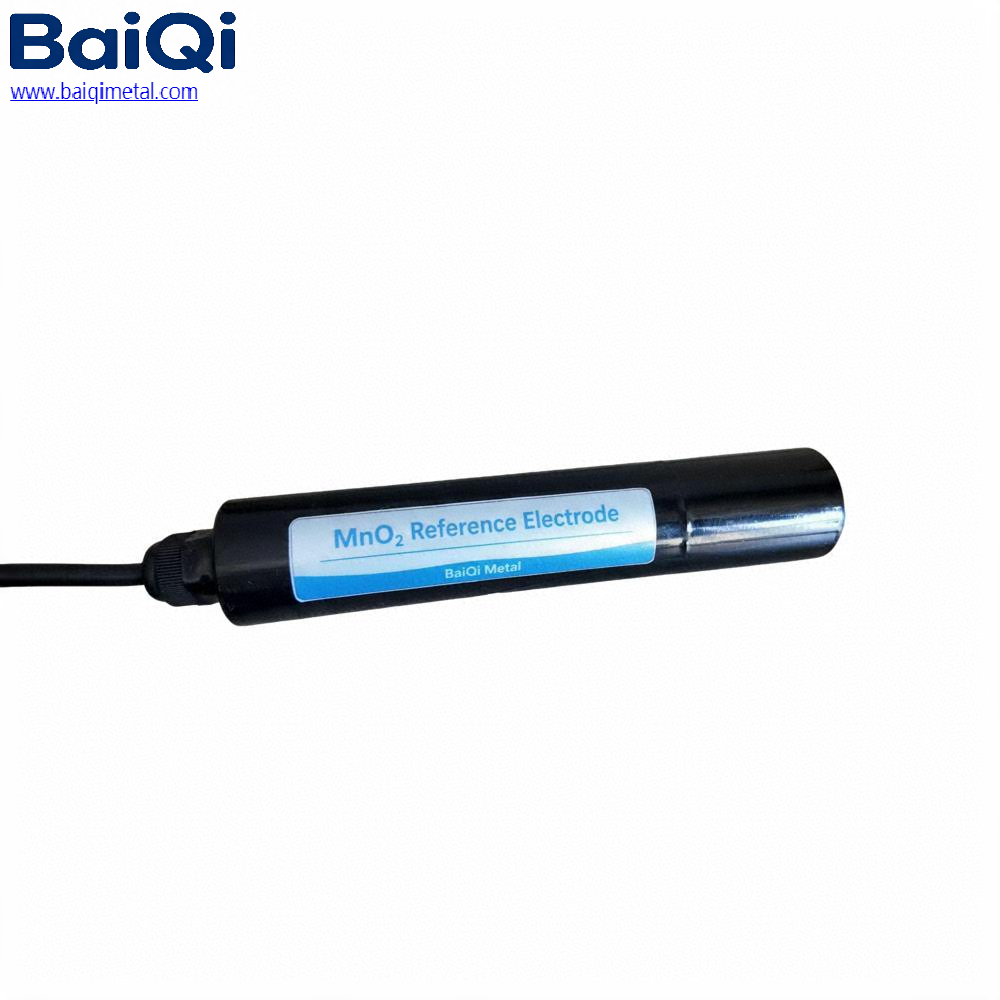 Manganese dioxide reference electrode