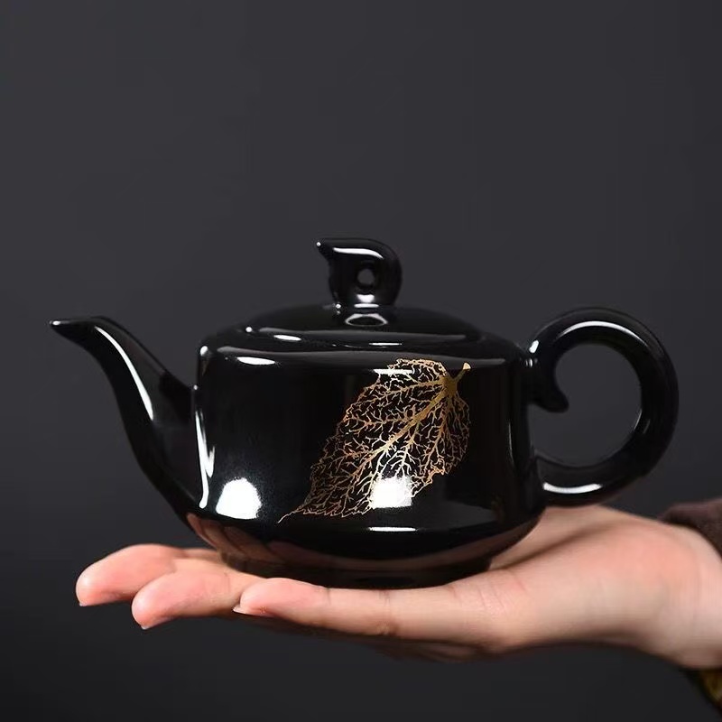 Black Glaze Ceramic Teapot with Golden Leaf Inlay, Hand‑crafted Chinese Porcelain Tea Pot for Home Tea Ceremony