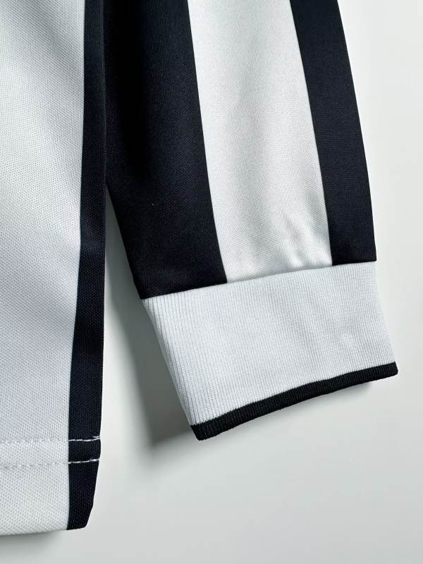 Retro Juventus home long sleeved 1995/97