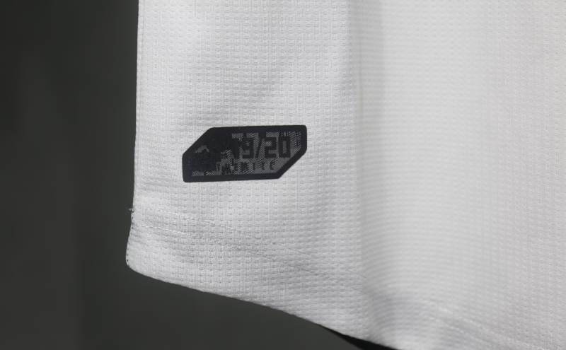 Retro Juventus Home Long Sleeve Player Edition 2019/20