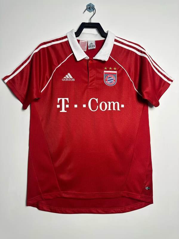 Retro Bayern home 2005/06
