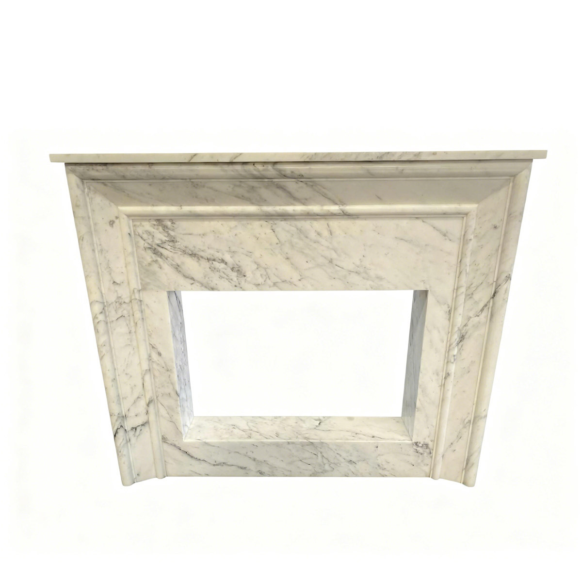 Cheminée autoportante en marbre blanc de Carrare de qualité supérieure, avec entourage en arc de cercle.,Cheminée autoportante en marbre blanc de Carrare de qualité supérieure
