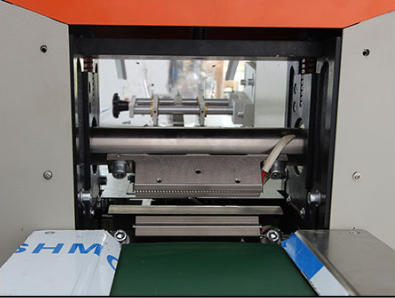 Automatic Pillow Type Horizontal Small Pounch Candy Biscuit Packing Packaging Machine