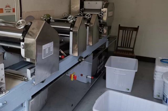 Chinese Noodles Making Maker Machine Commercial Automatic