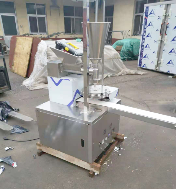 Automatic Small Momo Bun Making Machine Steamed Vegetable Stuffed Bun Moulding Machine