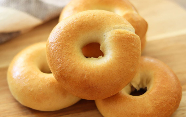 Commercial Bagel Bread Dough Rolling Molding Making Machine Automatic For Sale