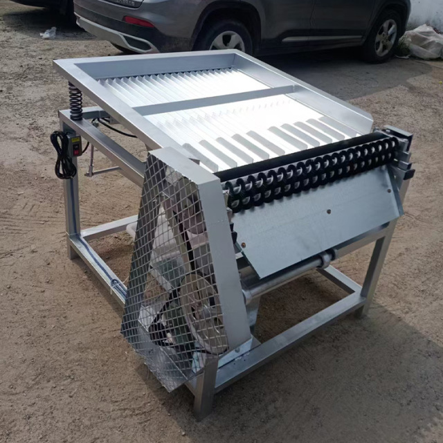 Green Pigeon Pea Peeler Peeling Shelling Machine Edamame Soybean Shelling Machine