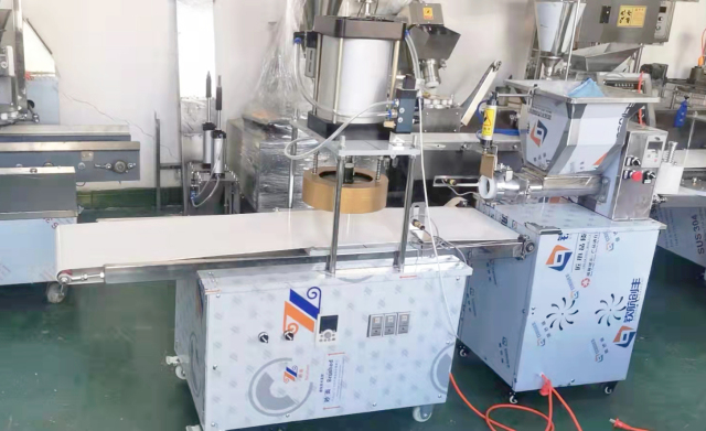 Commercial Pizza Dough Base Sheeter Forming Pressing Press Machine Automatic
