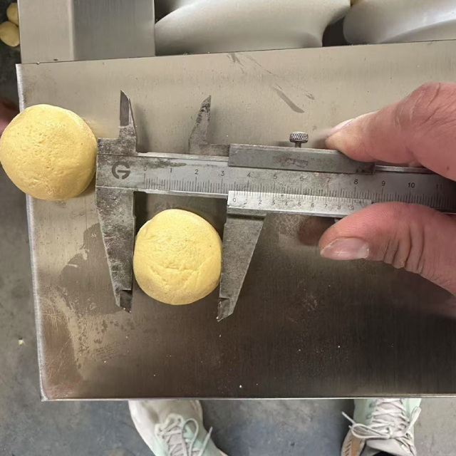 Commercial Dough Dividing Rounding Machine