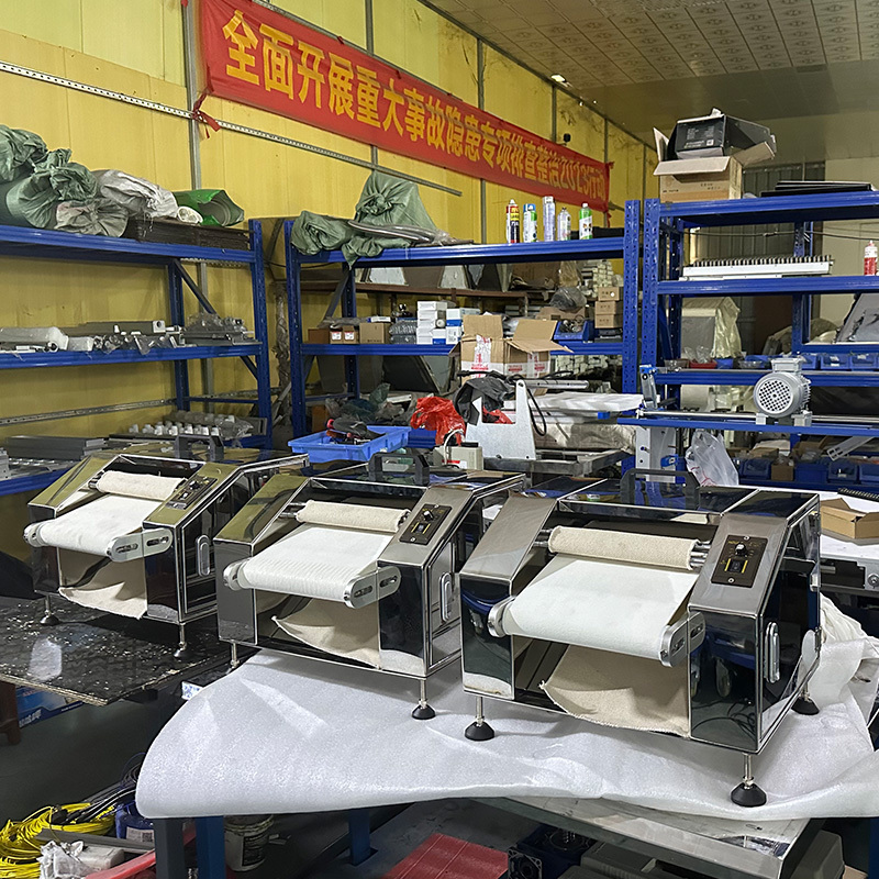Commercial Small Croissant Bread Rolling Forming Machine Price