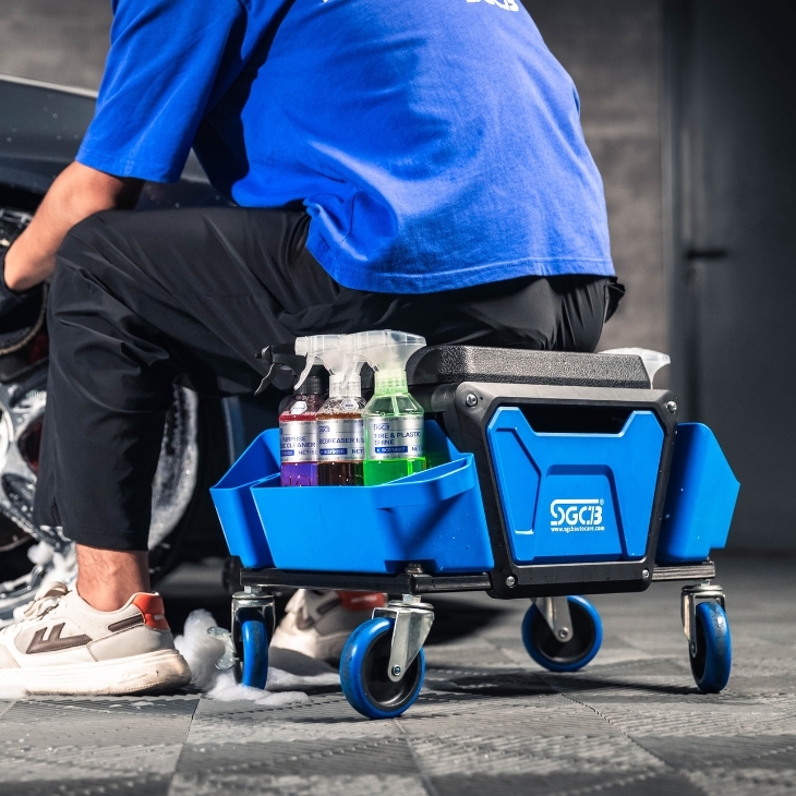 Rolling Mechanics Stool