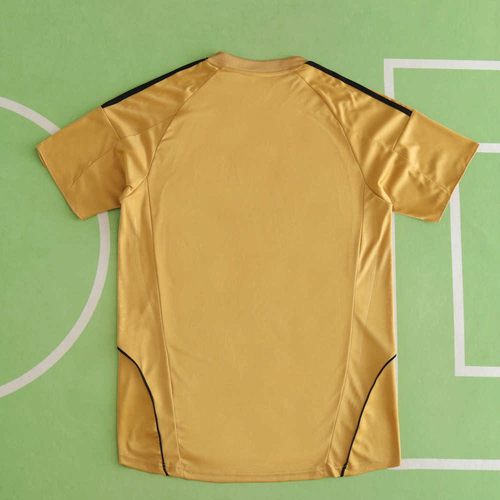 2008 season  Spain away  retro Fan version