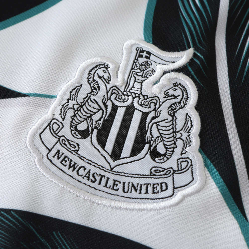 2425 season Newcastle United F.C. Training clothes Fan version
