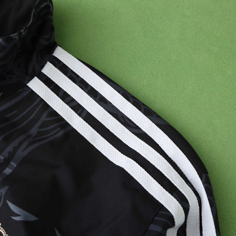 2425 Real Madrid CF Wear on both sides windbreaker