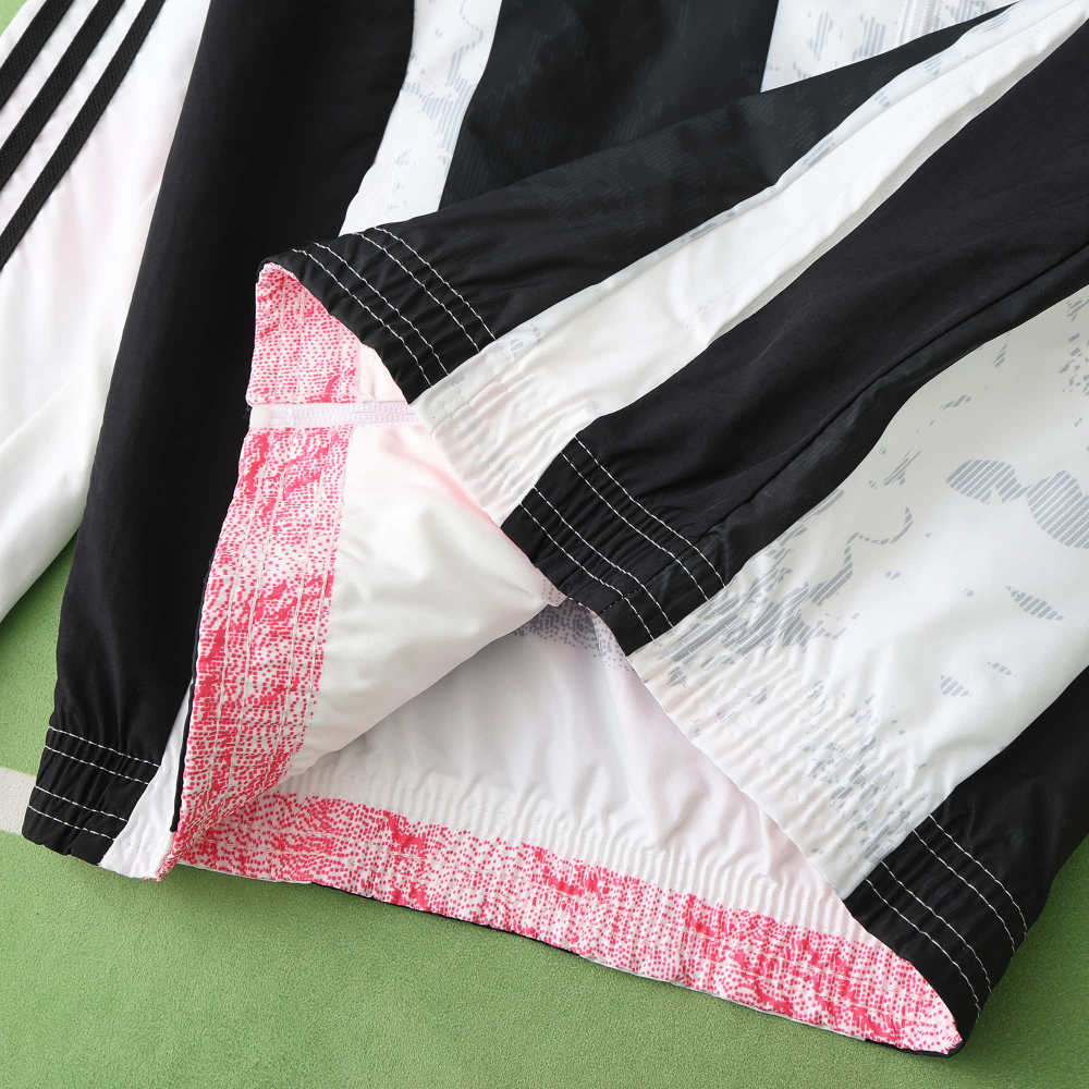 2425 Juventus F.C. Wear on both sides windbreaker