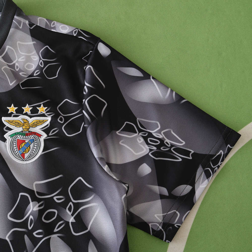 2425 season S.L. Benfica Training clothes Fan version
