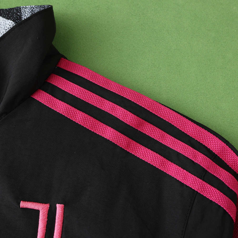 2425 Juventus F.C. Wear on both sides windbreaker