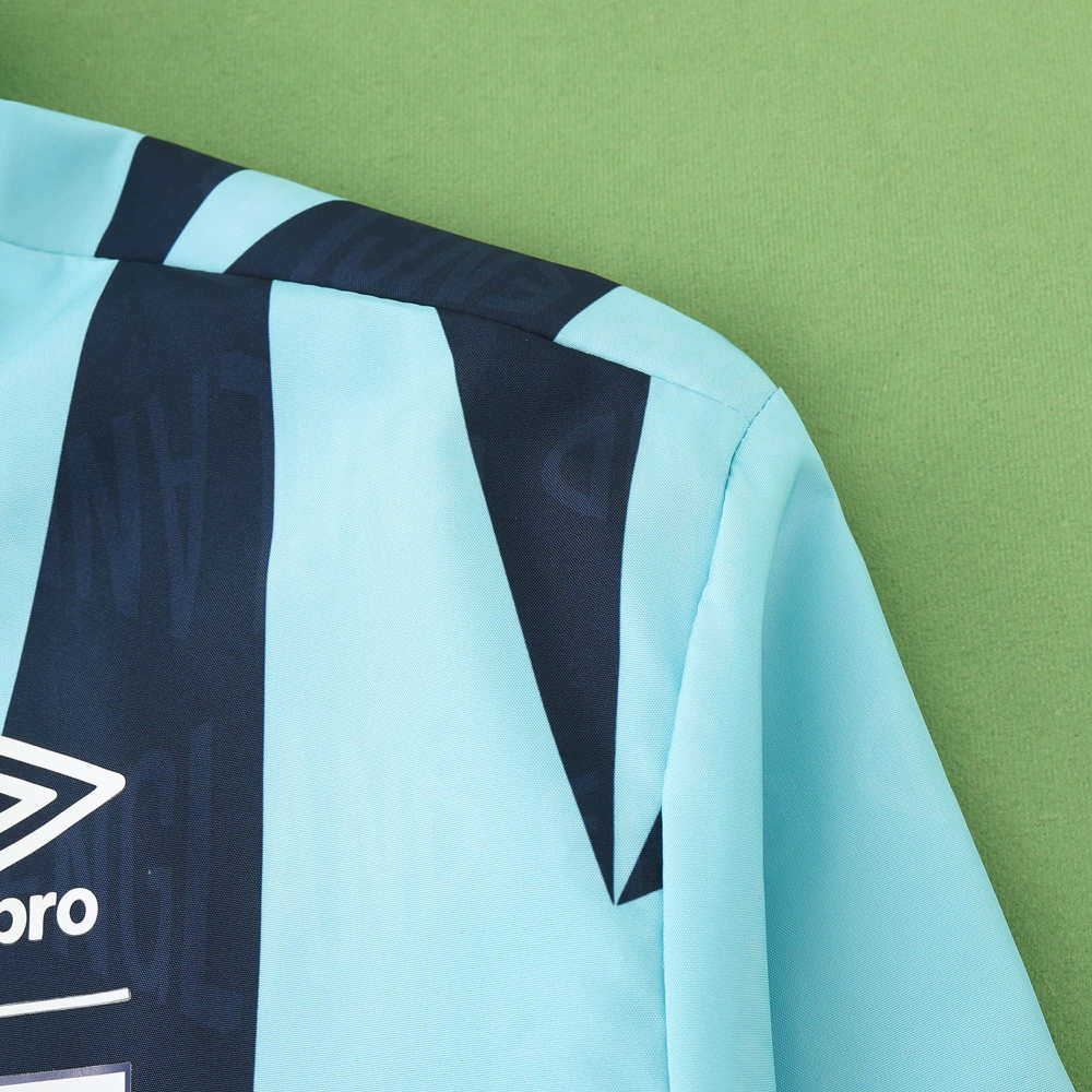 2425 England Wear on both sides windbreaker
