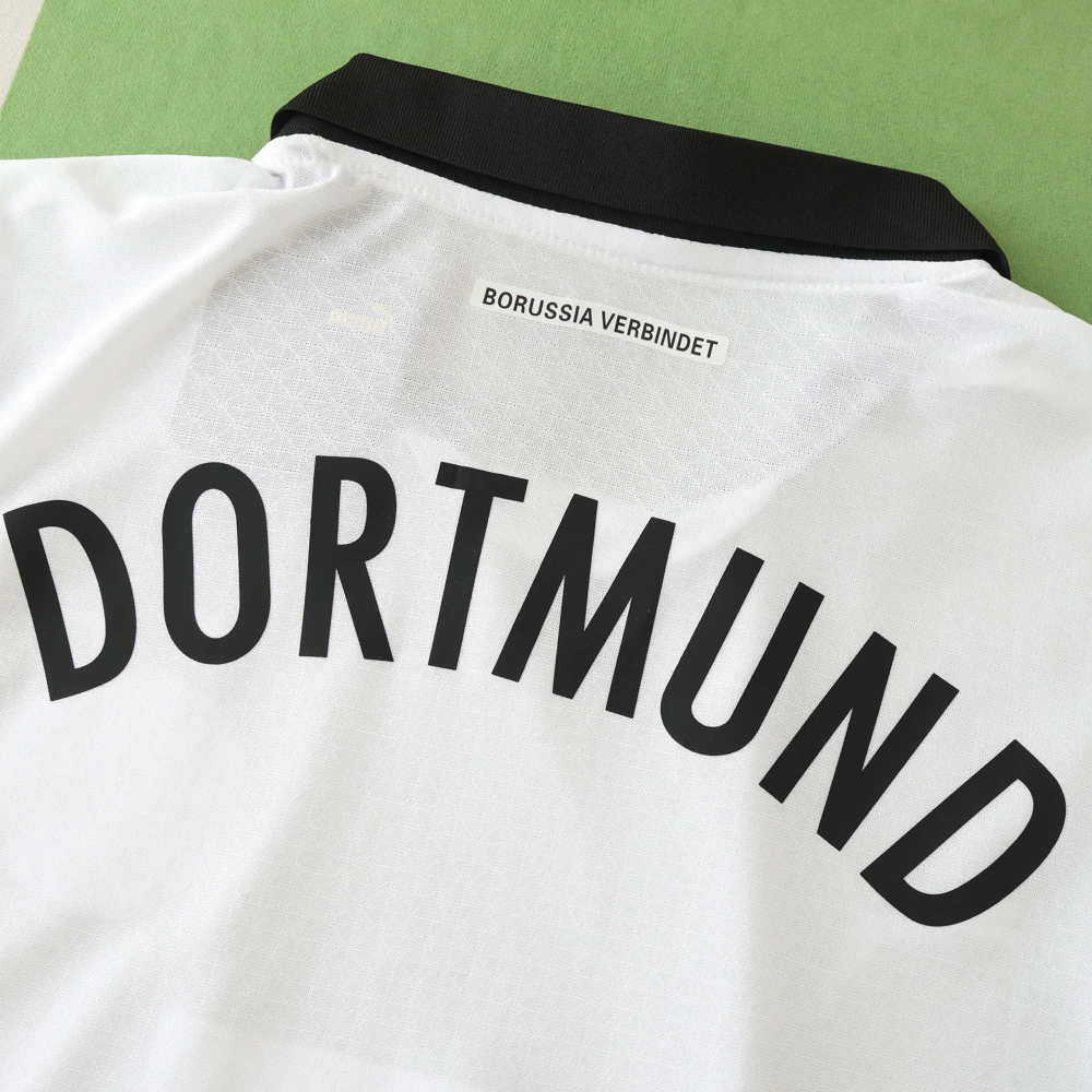 2425 season Borussia Dortmund third Player version