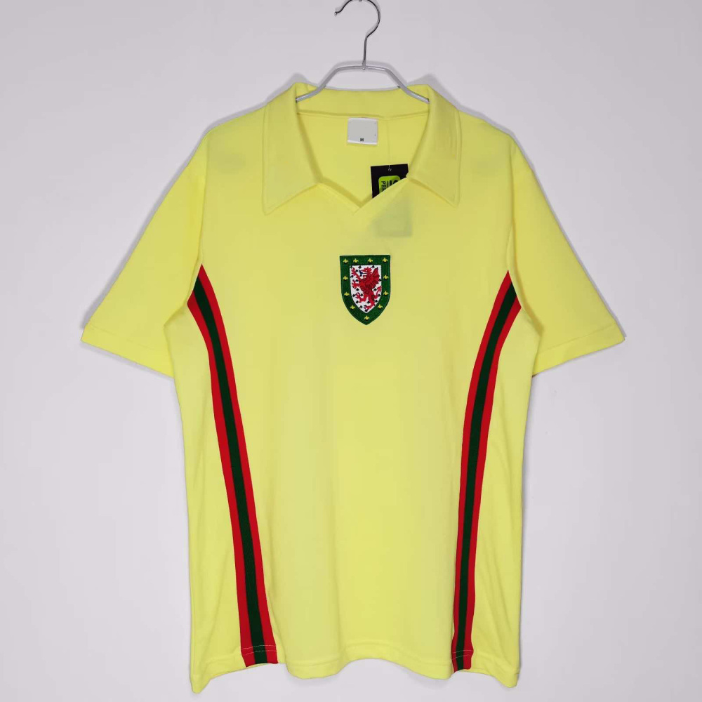 7679 season Wales away Retro Fan version