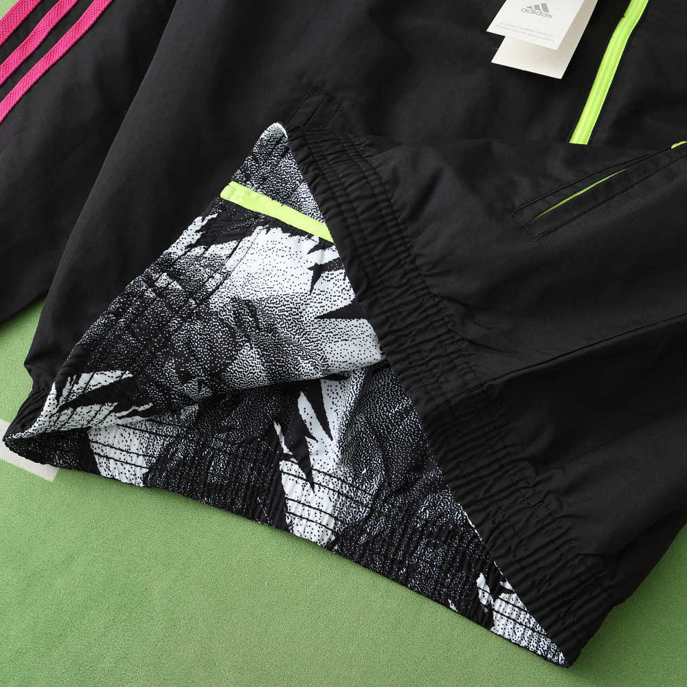 2425 Juventus F.C. Wear on both sides windbreaker