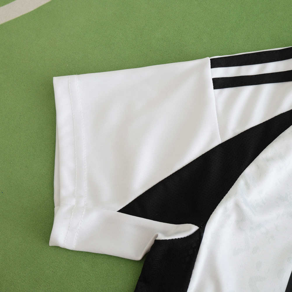 2425 season Juventus home Kids kit