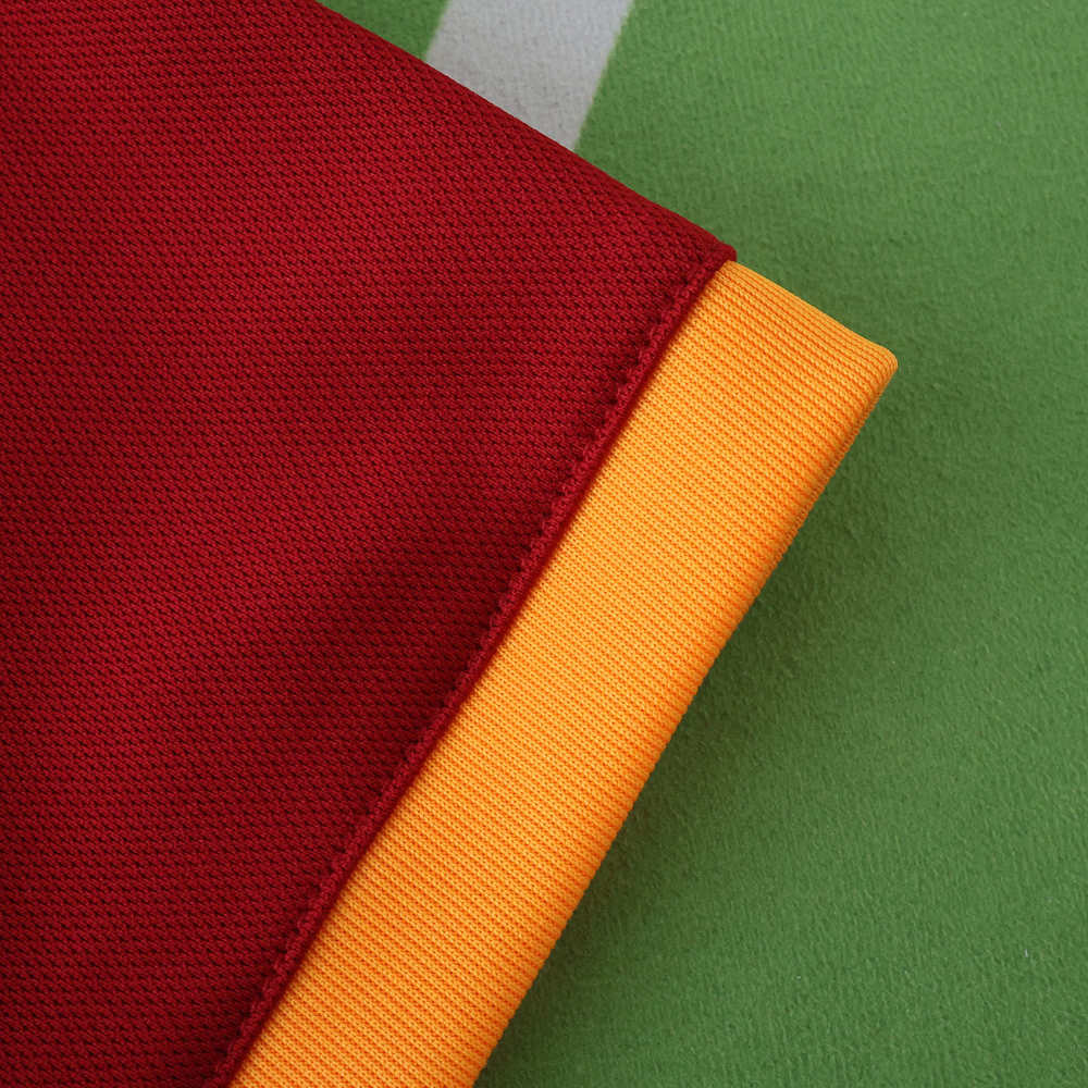 2425 season A.S. Roma retro Player version
