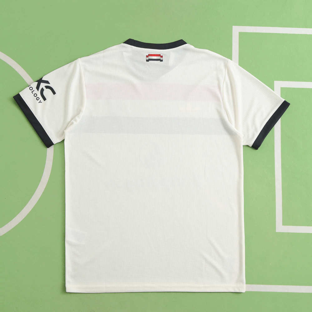 2425 season Manchester United third Player version