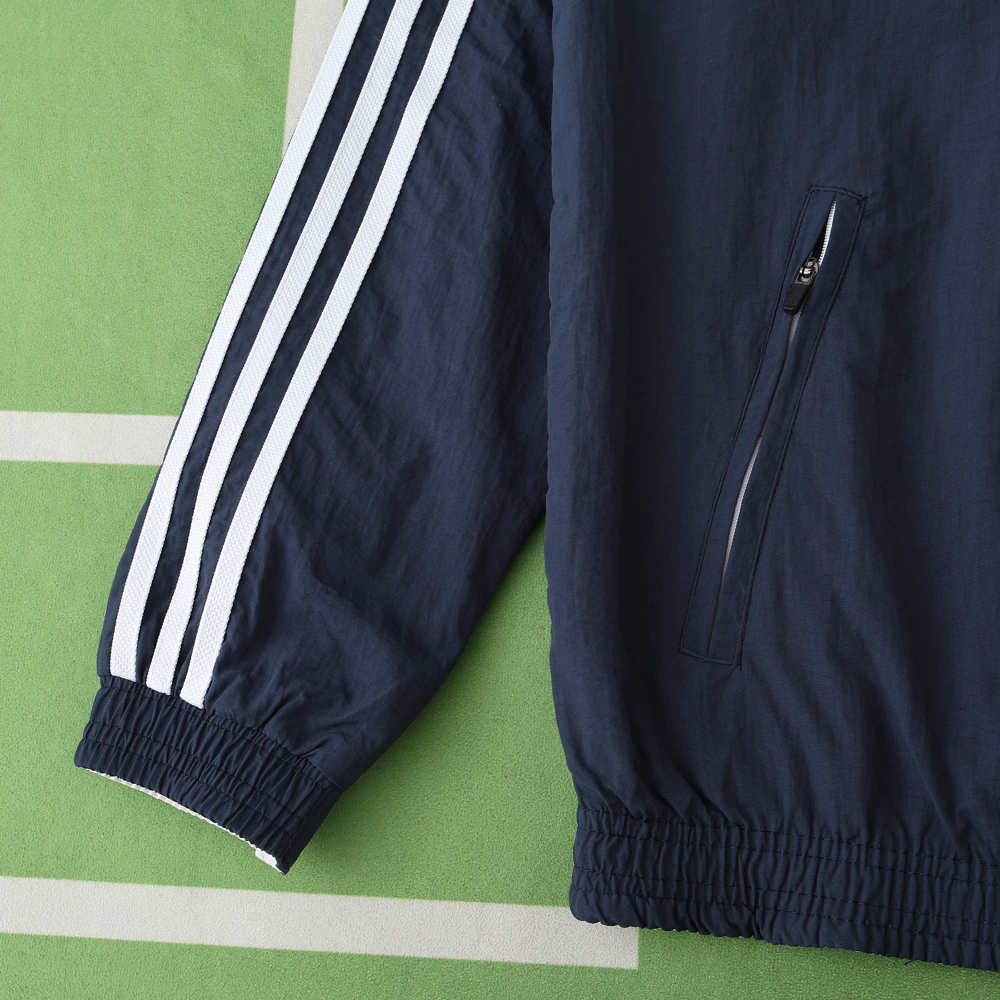 2425 Vancouver Whitecaps FC Wear on both sides windbreaker