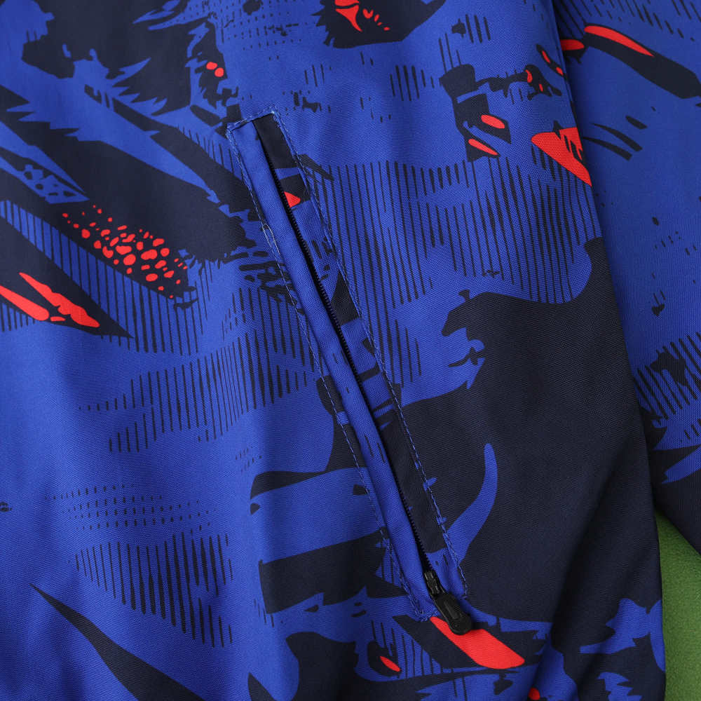2425 England Wear on both sides windbreaker