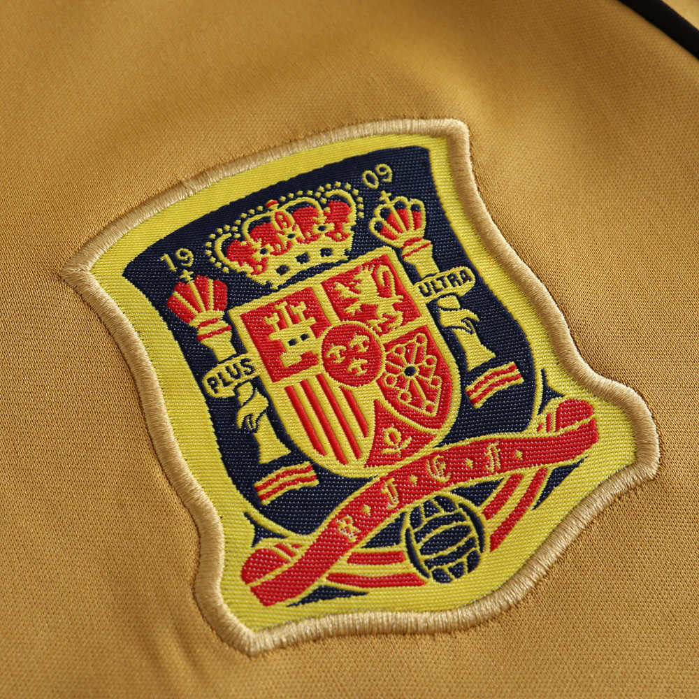2008 season  Spain away  retro Fan version