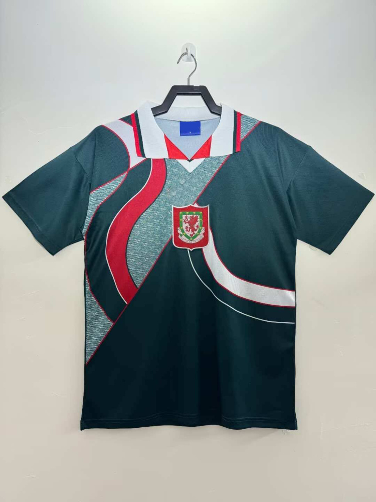 9495 season Wales away retro Fan version