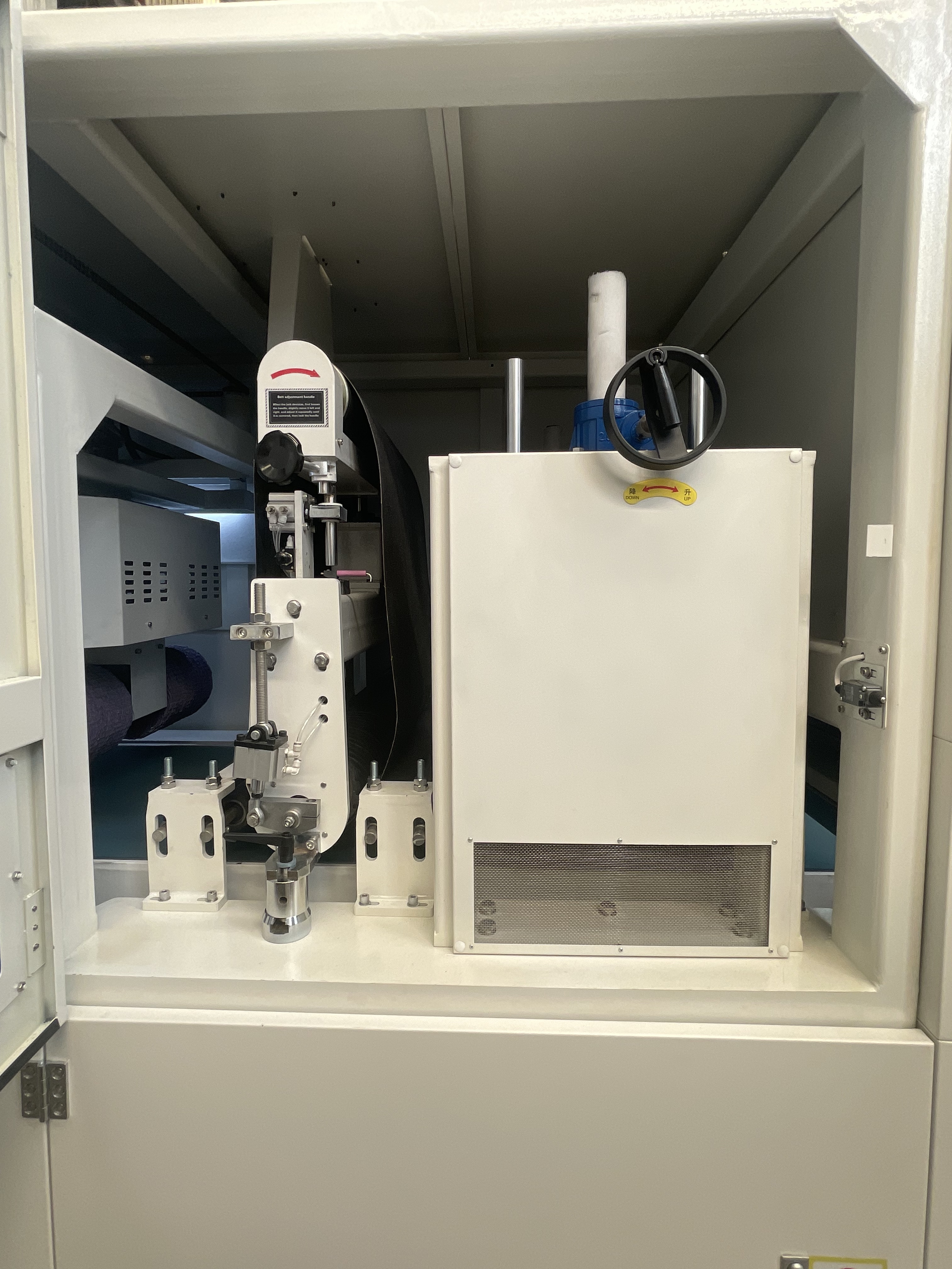 CRSR Slag Removal & Edge Rounding Machine | Qintellim