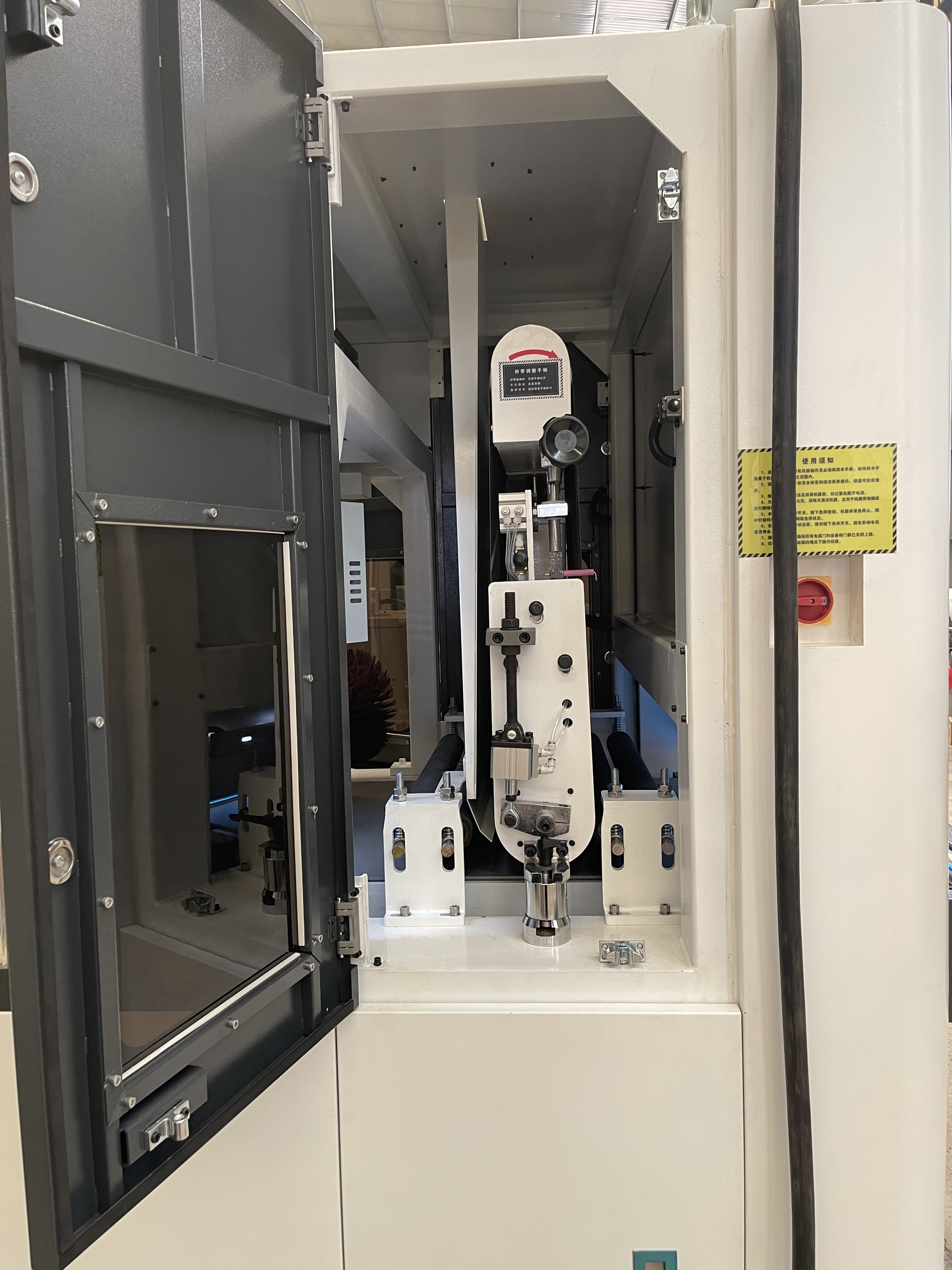 800RSR-A-M Deburring & Edge Rounding Machine | Qintellim