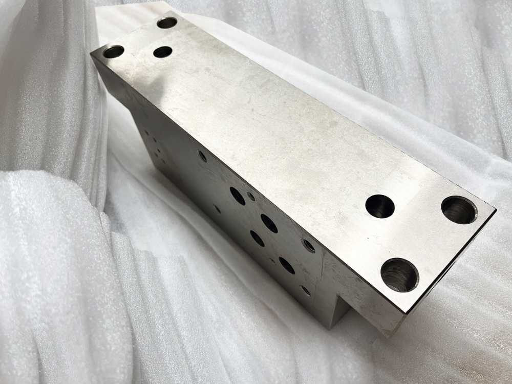 Supplier DDG9 Waterjet Intensifier Pump Manifold Hydraulic For Dardi Water Jet Cutting Head G9 Pressure Shift Valve Manifold Block
