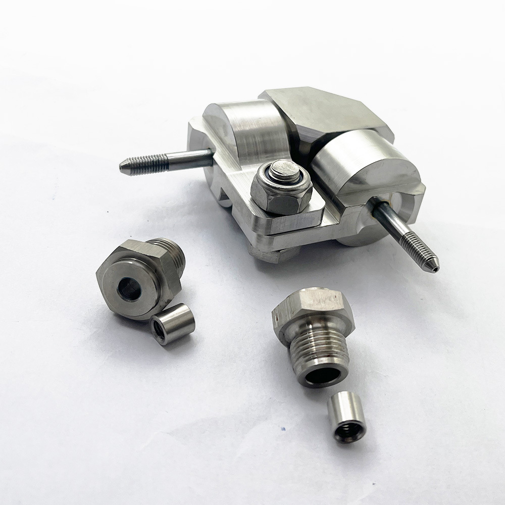 High Quality 90° 1/4" Swivel Assembly 94K For Flow Waterjet Cutting Head Parts 014922-1 87K 1/4 D-ACT Swivel Assy Waterjet Cutting Head Parts 87K 90 Degree Dual Axis Swivel Assy 1/4 in. 100K