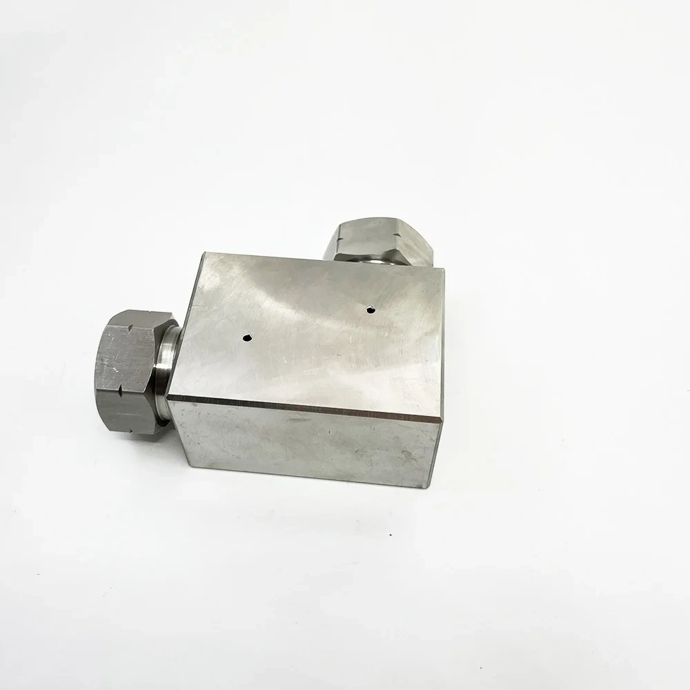 Waterjet Part High Pressure Tube Fittings 9/16'' HP Elbow Assembly 60k Elbow 9/16 Direc Two - Way 13164-3 1-13164-60-9 A-0775-3