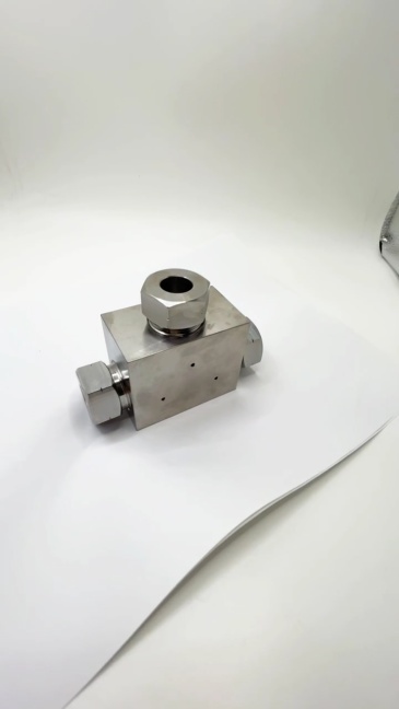 20455812 Waterjet Part Intensifier Waterjet Cutting PRO I II III Tees 3/8" 90k UHP Stainless Steel 3/8 Tee Assembly 100K/6900bar