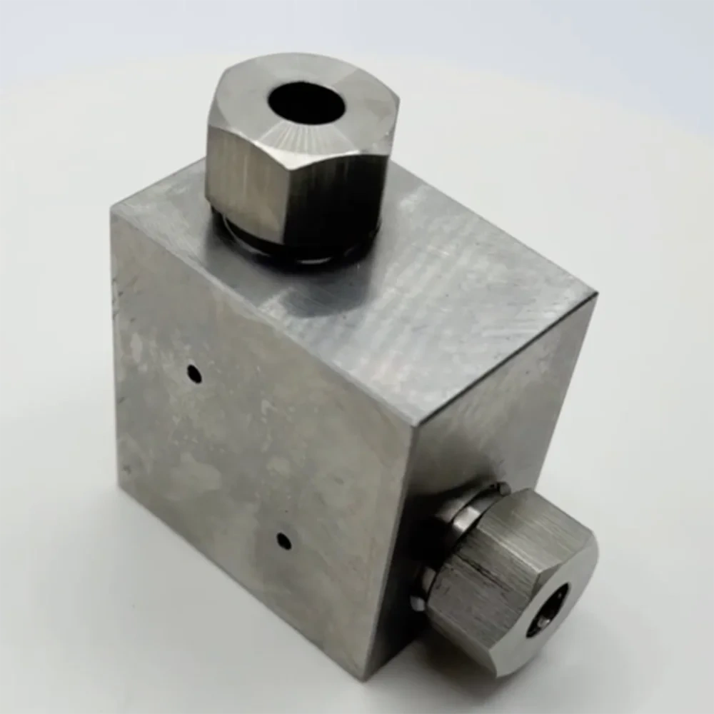 CNC Waterjet Spare Parts High Pressure Elbow Assembly 1/4 For Water Jet Cutting Head Intensifier Pump Spares HP Elbow 10079051