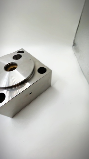 For DARDI Water Jet Cutting Intensifier G9 Cylinder Square Bell, End Bell Assy For Dardi Waterjet Cutter Pump 510000376 EP0056